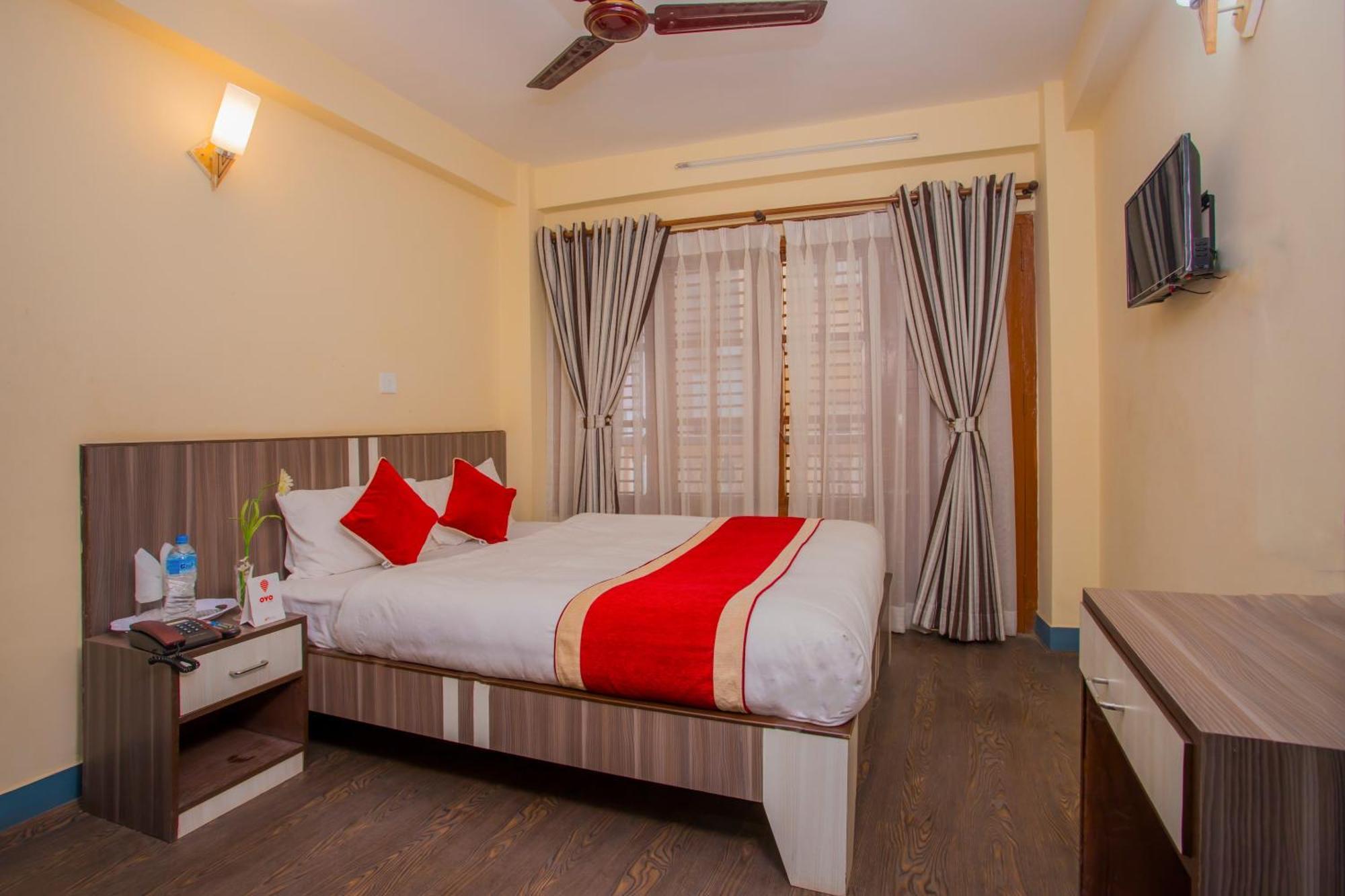 Oyo 297 Hotel Aayam กาฐมาณฑุ ภายนอก รูปภาพ